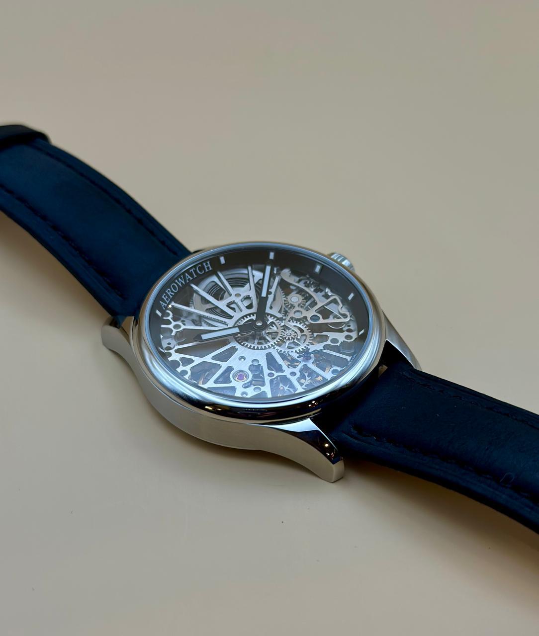 Aerowatch Renissance Skeleton Cobweb