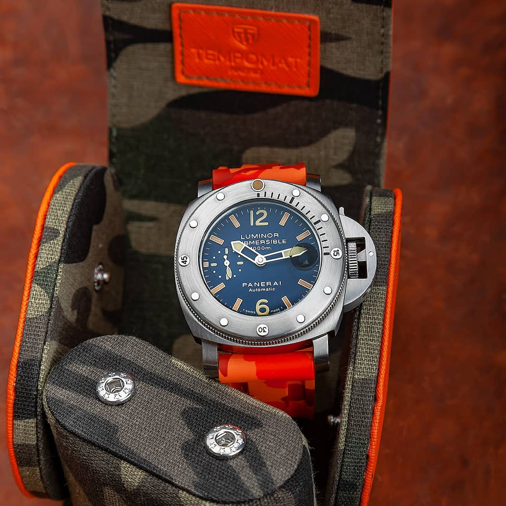 Tempomat Madrid, Orange camouflage Saffiano leather watch roll for collectors
