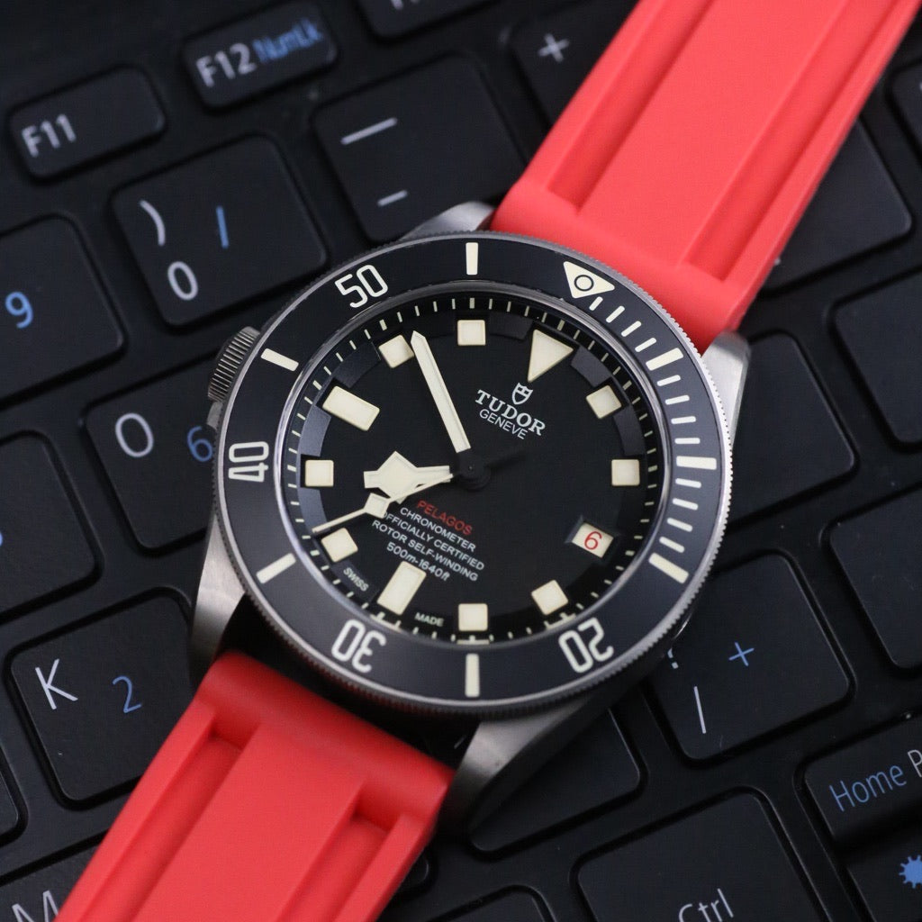 Tempomat Madrid, Red Rubber Strap for Panerai, Seiko, Breitling, Tag Heuer, Tudor, Universal 22mm