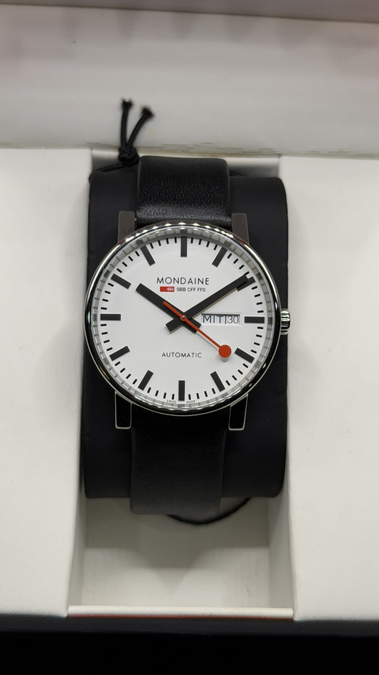 Mondaine Swiss Railways